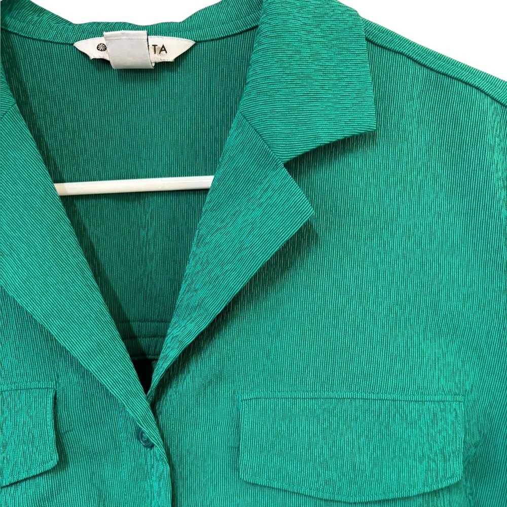 Athleta Women's Echo Dark Green Button Down Collared Crop‎ Top Size SP - Picture 3 of 8